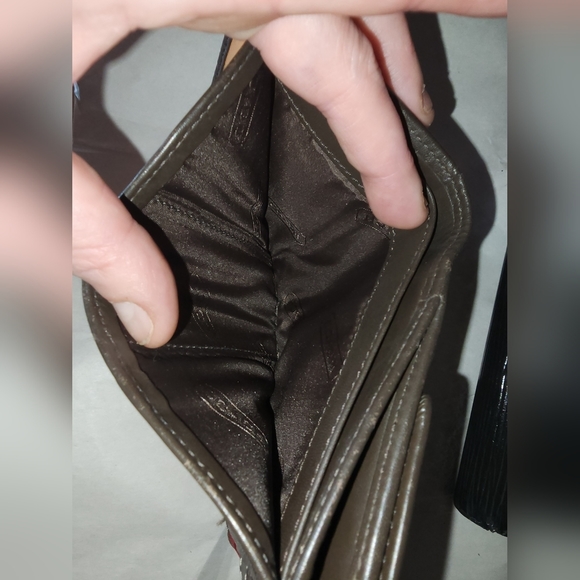 Guc little red coach wallet see pics - Picture 10 of 11